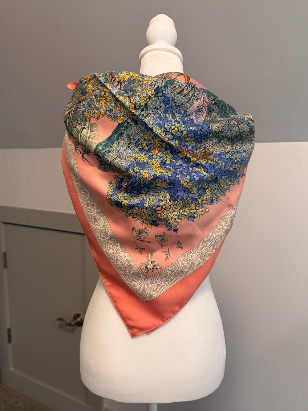 Vintage Hermes Légendes de l'Arbre Silk Scarf Twill 90 - Picture 6 of 11